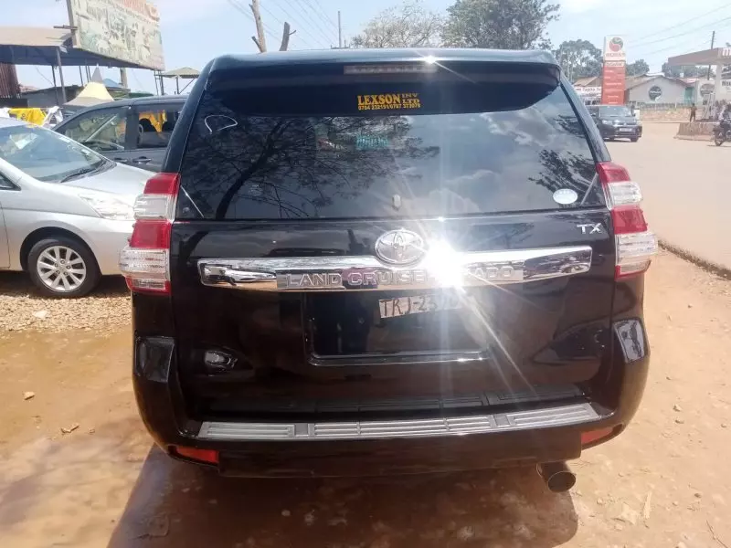 Toyota Landcruiser Prado   - 2017