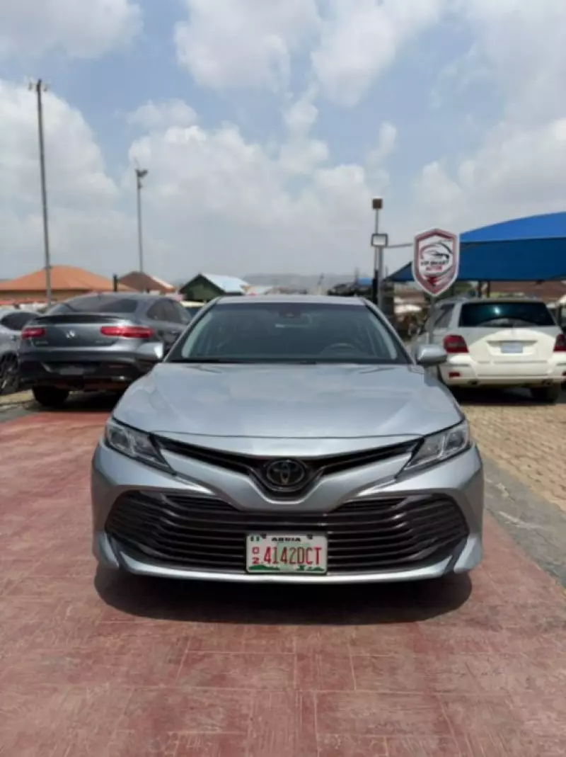 TOYOTA Camry   - 2019