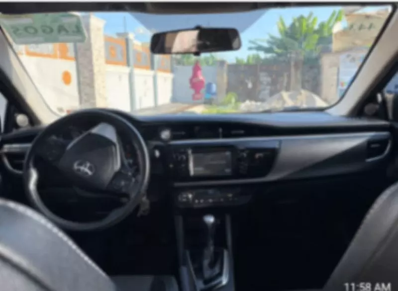 TOYOTA Corolla   - 2015