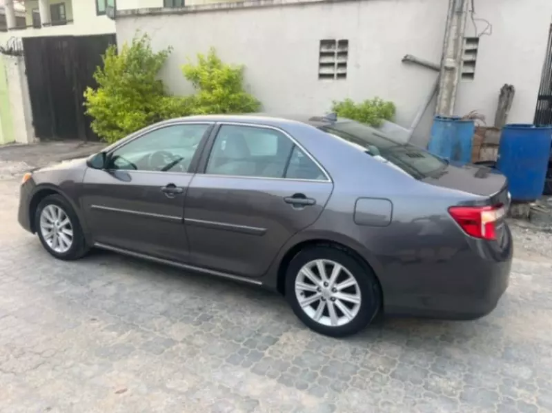 TOYOTA Camry   - 2014
