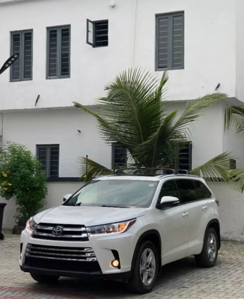 Toyota Highlander - 2016