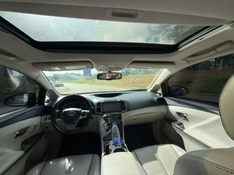 Toyota Venza   - 2013