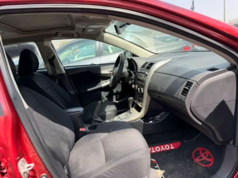 Toyota Corolla   - 2010