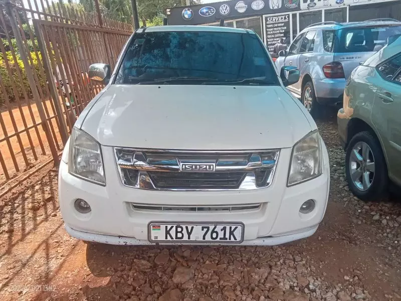 Isuzu D-Max   - 2011