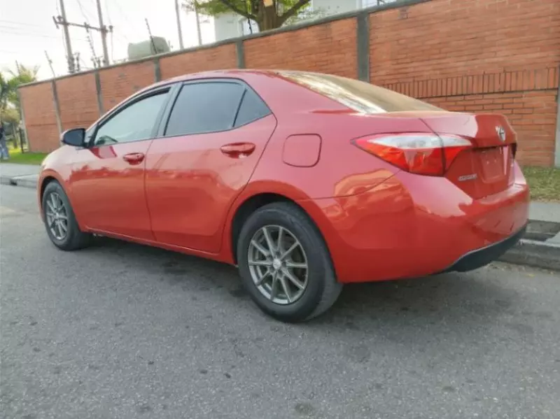 Toyota Corolla   - 2014