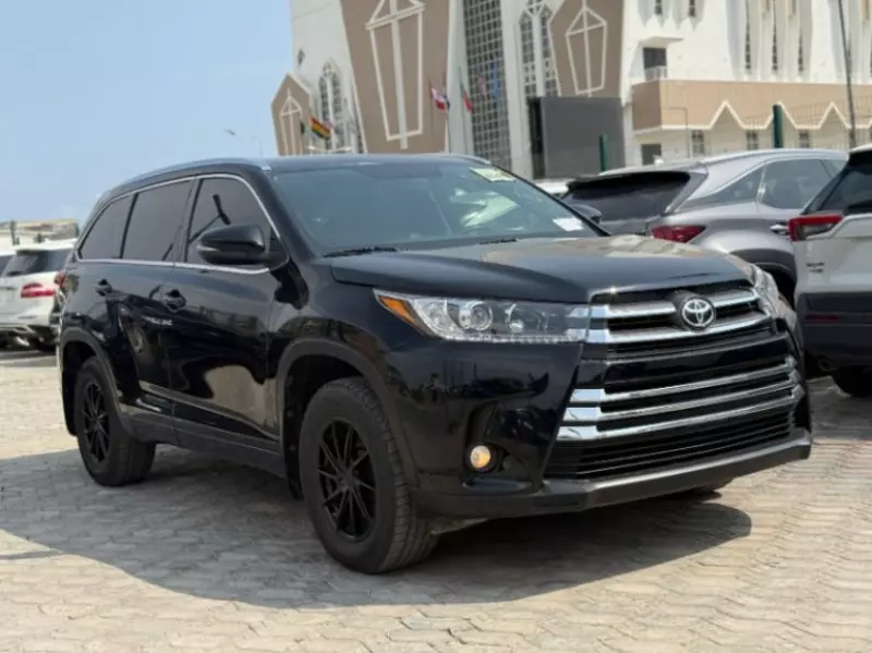 Toyota Highlander   - 2015