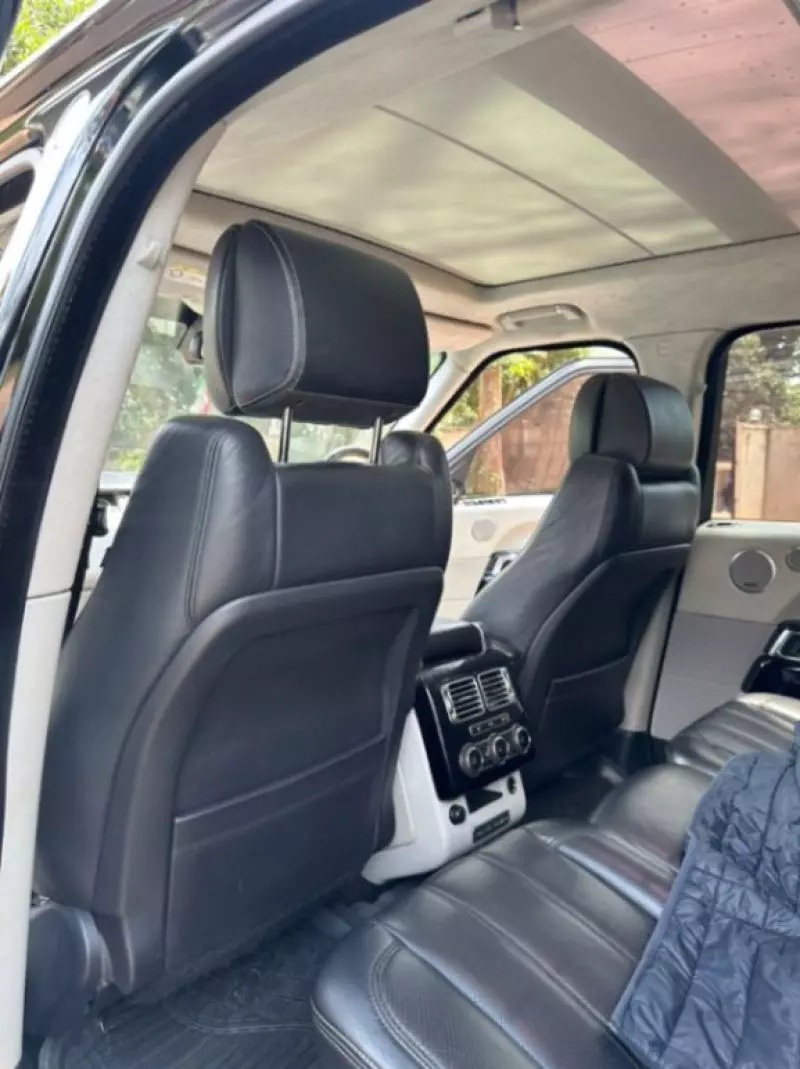 Land Rover Range Rover Vogue   - 2014