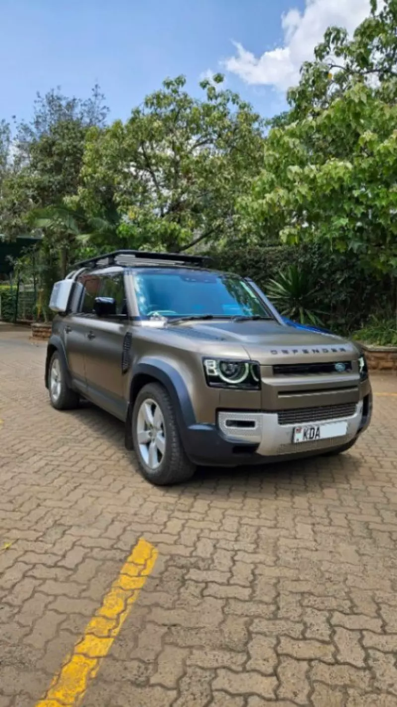 Land Rover Defender   - 2020