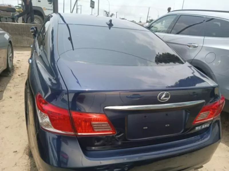Lexus ES 350   - 2011