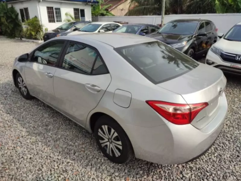 Toyota Corolla   - 2018