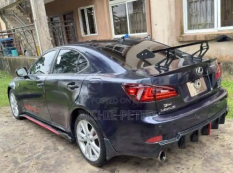Lexus IS   - 2007