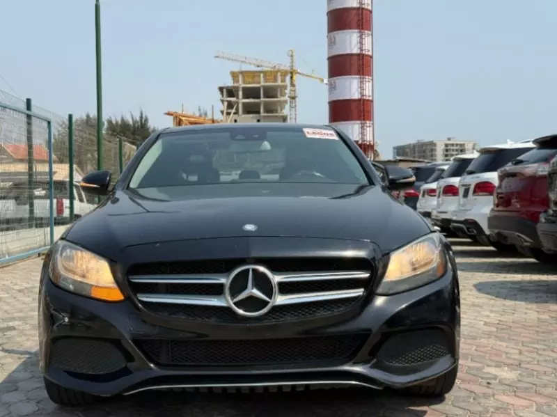 Mercedes-Benz C 300   - 2016