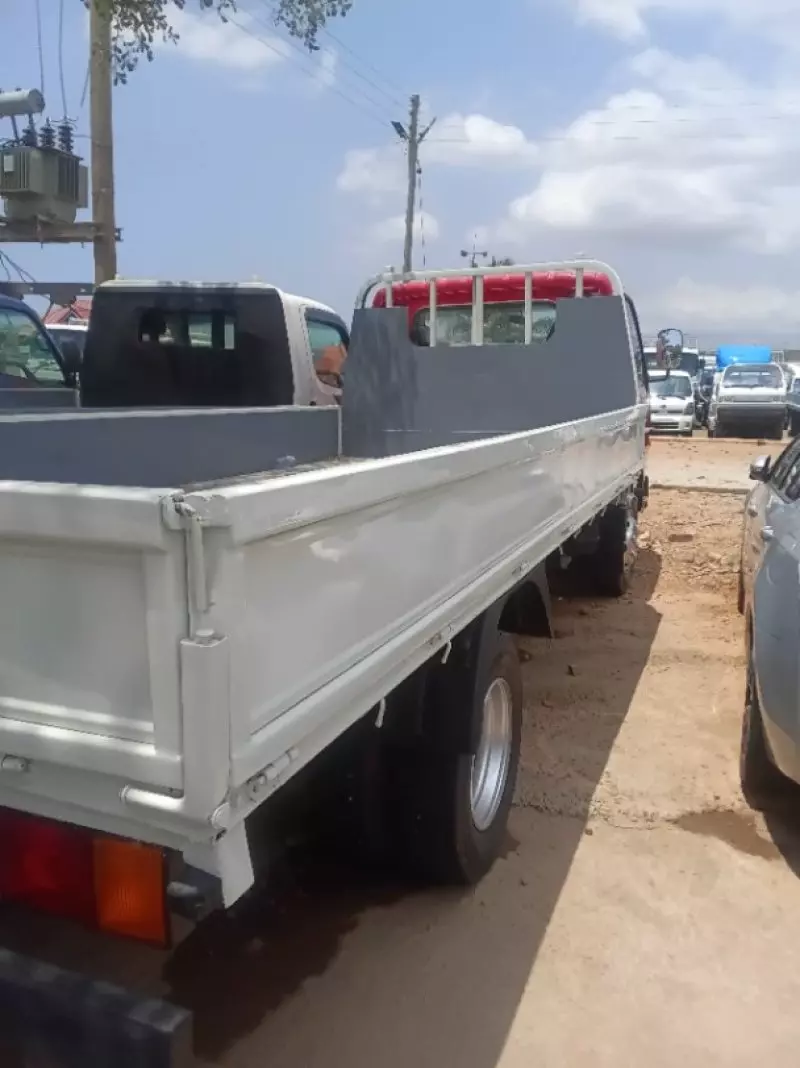 Hyundai Mighty   - 2004