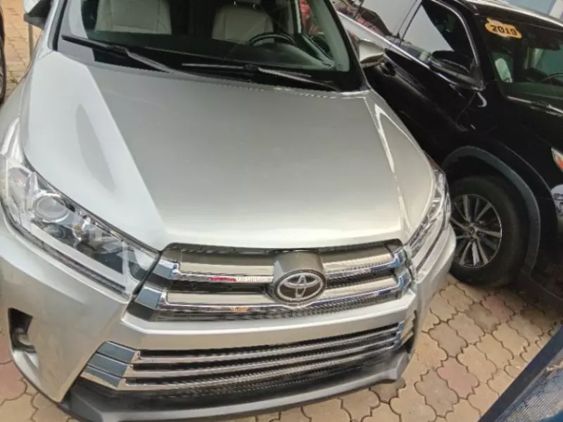 Toyota Highlander   - 2018