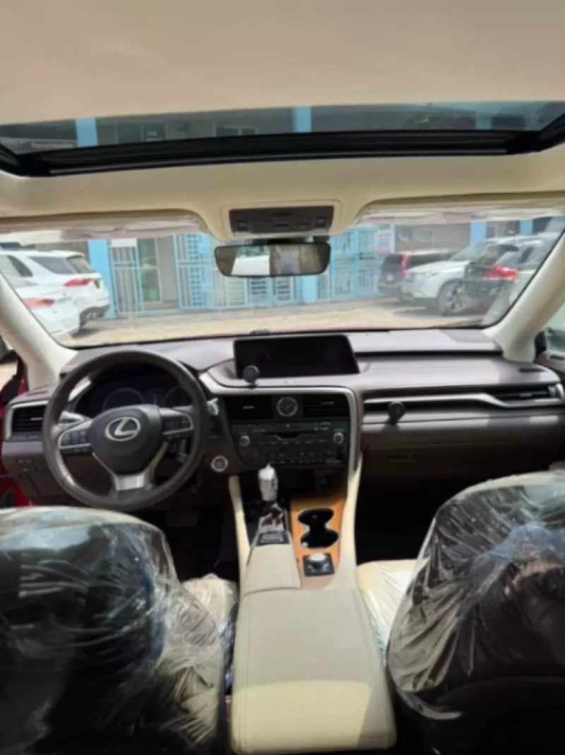 Lexus RX   - 2017