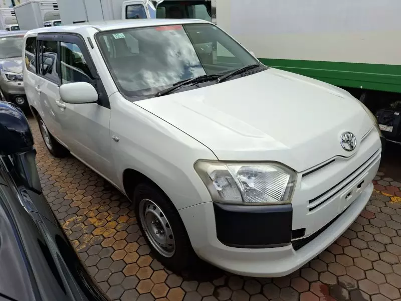 Toyota Probox    - 2016