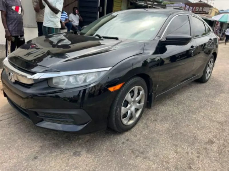 Honda Civic   - 2017