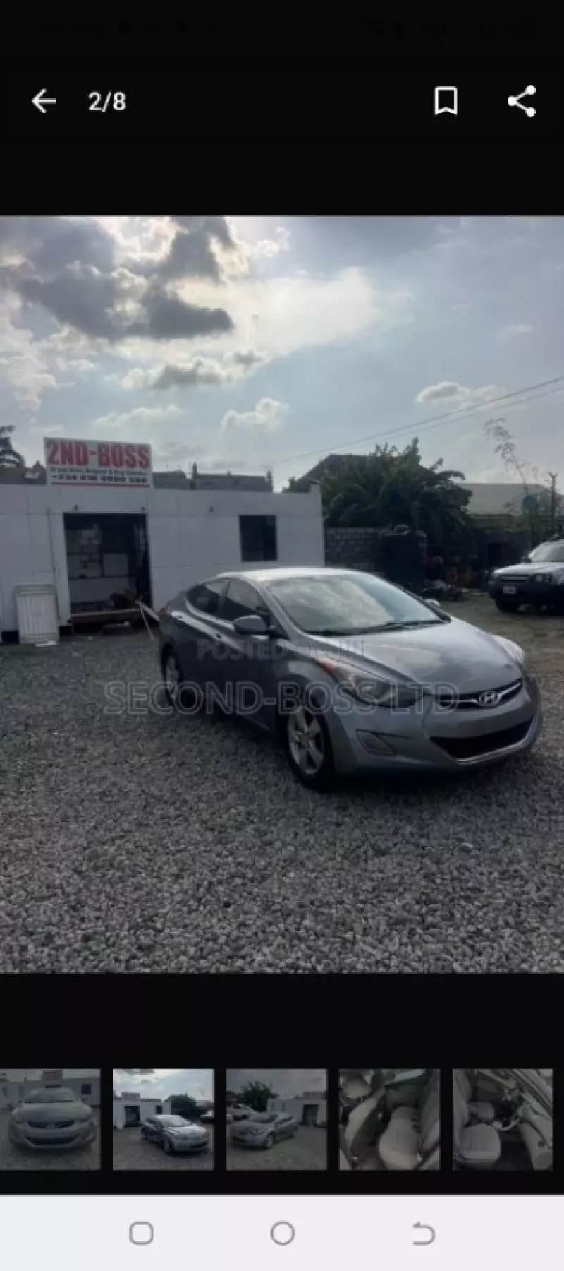 Hyundai Elantra   - 2011