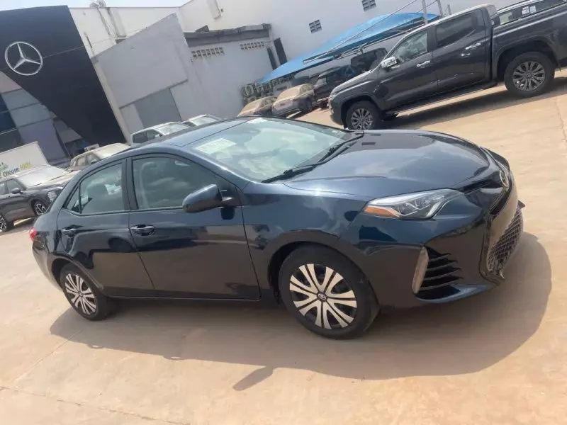 Toyota Corolla   - 2017
