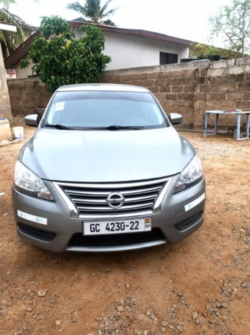 Nissan Sentra   - 2013