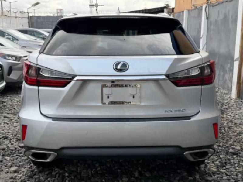 Lexus RX   - 2018
