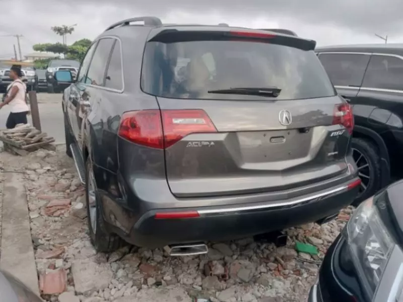 Acura MDX   - 2011