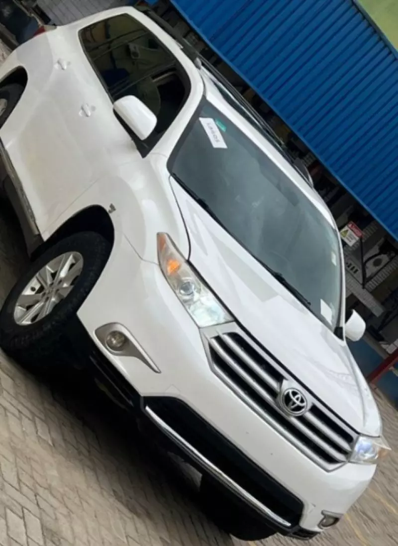 TOYOTA Highlander - 2012