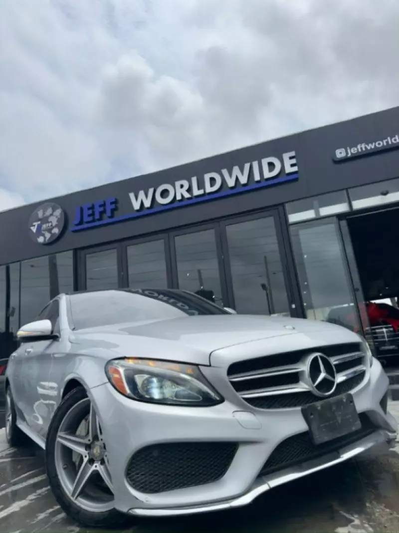 Mercedes-Benz C 300   - 2015