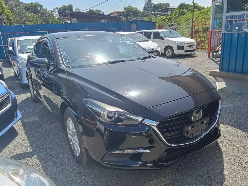 Mazda Axela    - 2018
