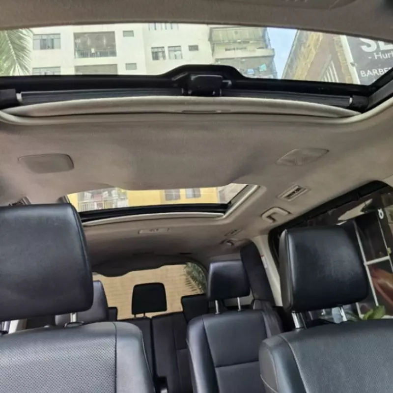 Toyota esquire   - 2015