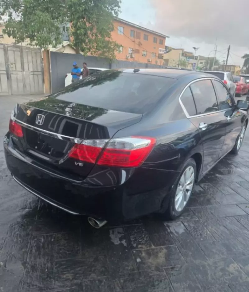 Honda Accord   - 2014