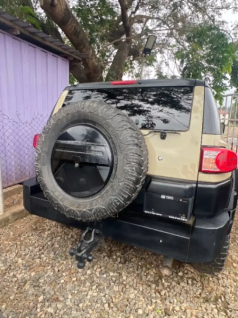 TOYOTA FJ Cruiser   - 2010