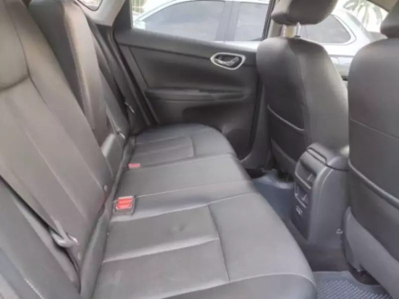 Nissan Sentra   - 2018