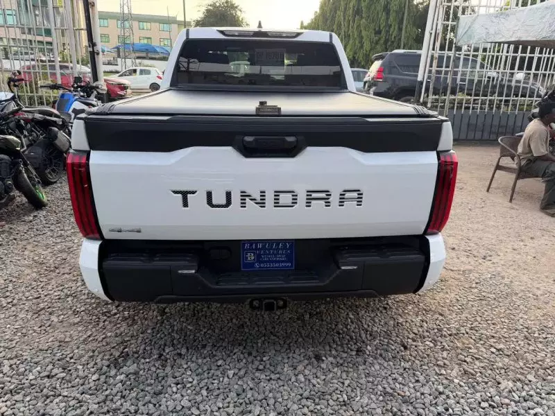 Toyota Tundra   - 2025