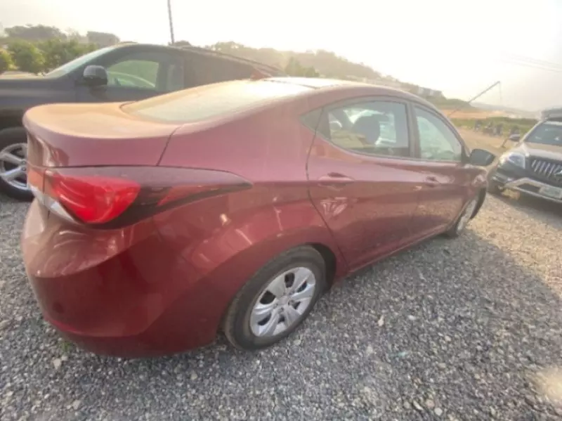 Hyundai Elantra   - 2016