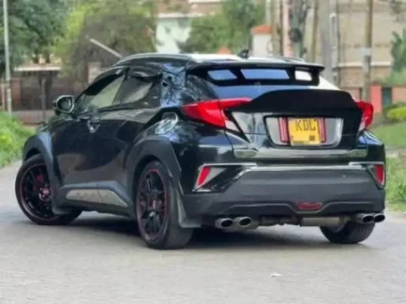 Toyota C-HR   - 2017