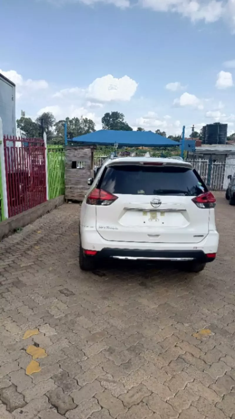 Nissan X-Trail   - 2018