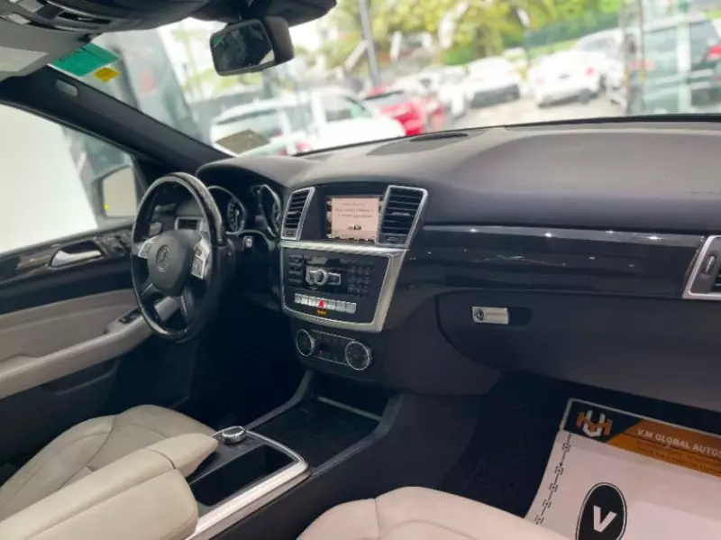 Mercedes-Benz ML 350 - 2014