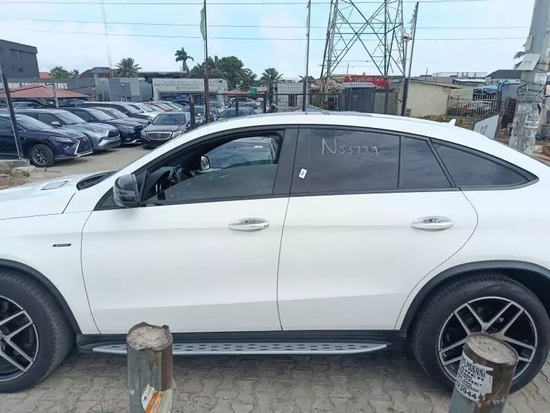 Mercedes-Benz GLE-Class   - 2016