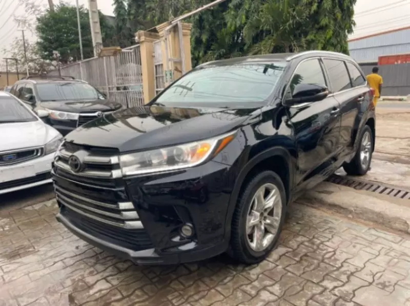 Toyota Highlander - 2015