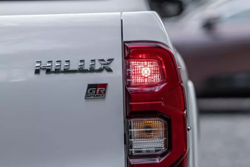 TOYOTA Hilux Revo    - 2022