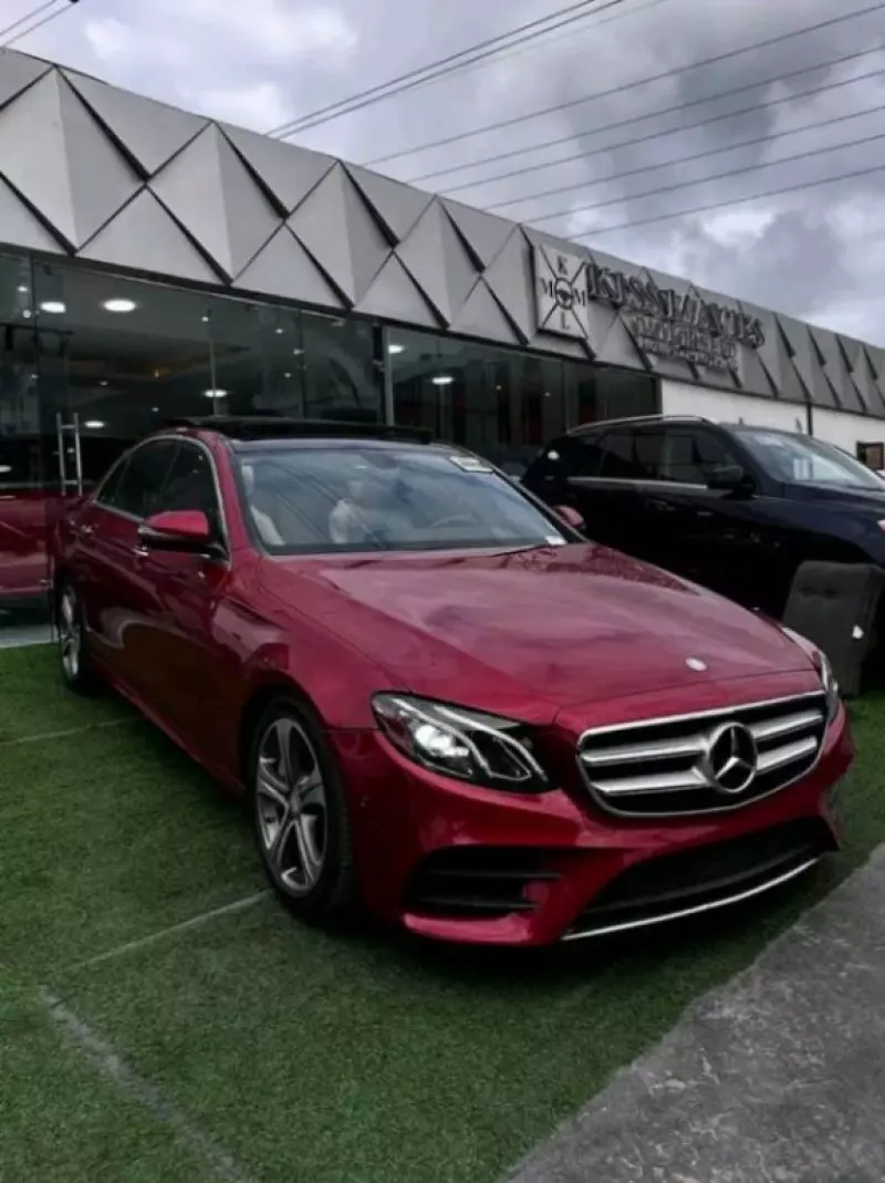 Mercedes-Benz E 300   - 2017
