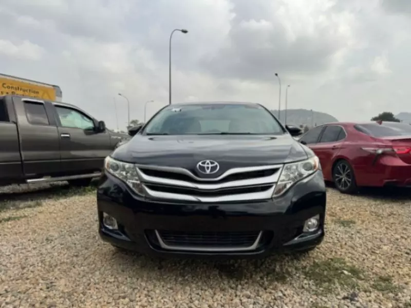 Toyota Venza   - 2013