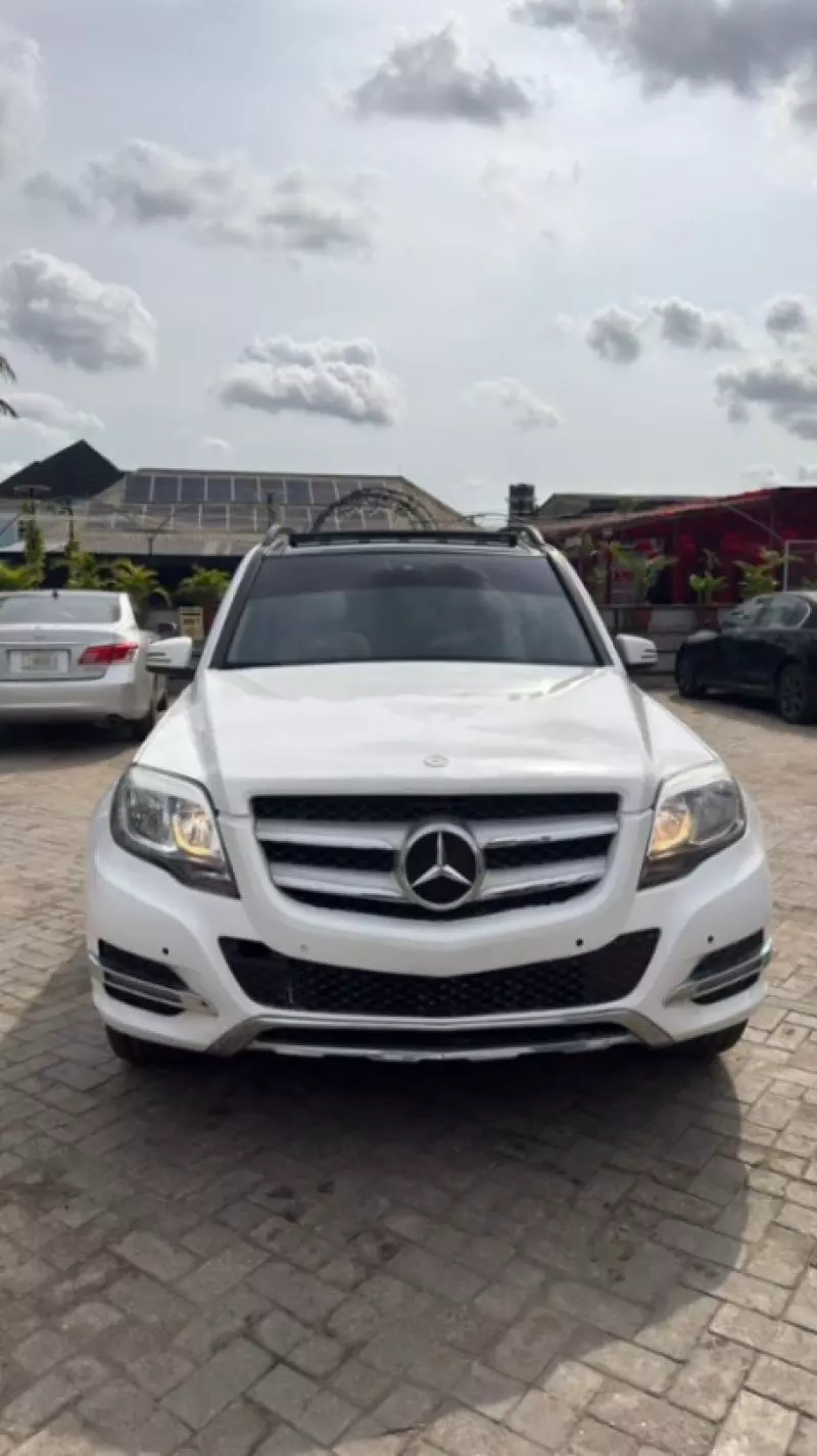 Mercedes-Benz GLK 350   - 2014