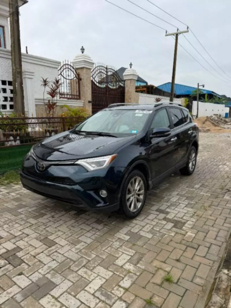 TOYOTA RAV 4 - 2017