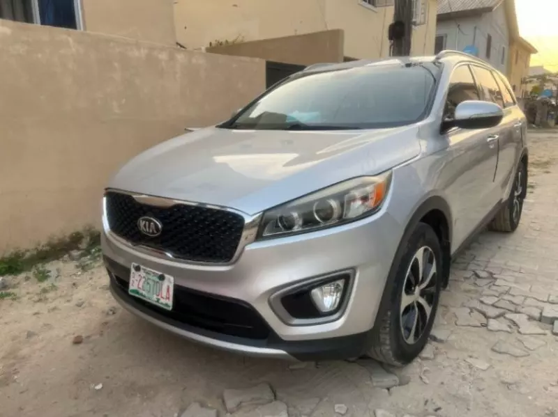 KIA Sorento   - 2016