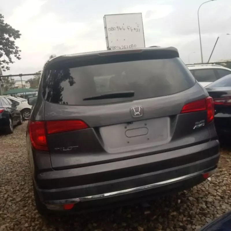 Honda Pilot   - 2018
