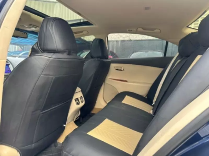 Lexus ES   - 2011