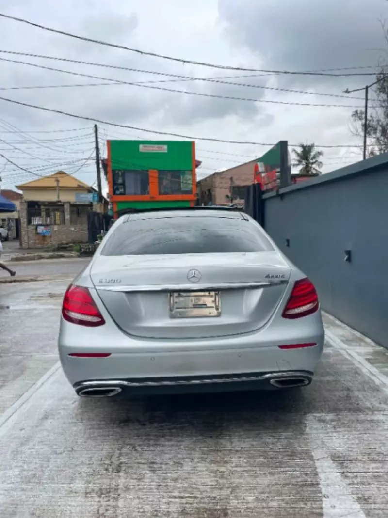 Mercedes-Benz E-Class - 2019