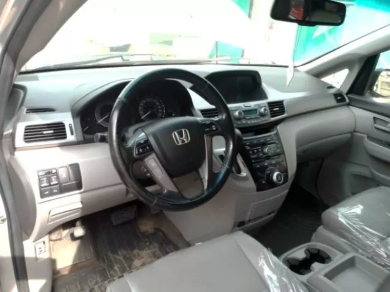Honda Odyssey hybrid   - 2012